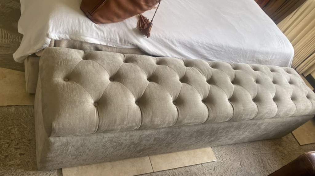 Banqueta Pie de Cama 'Royal'